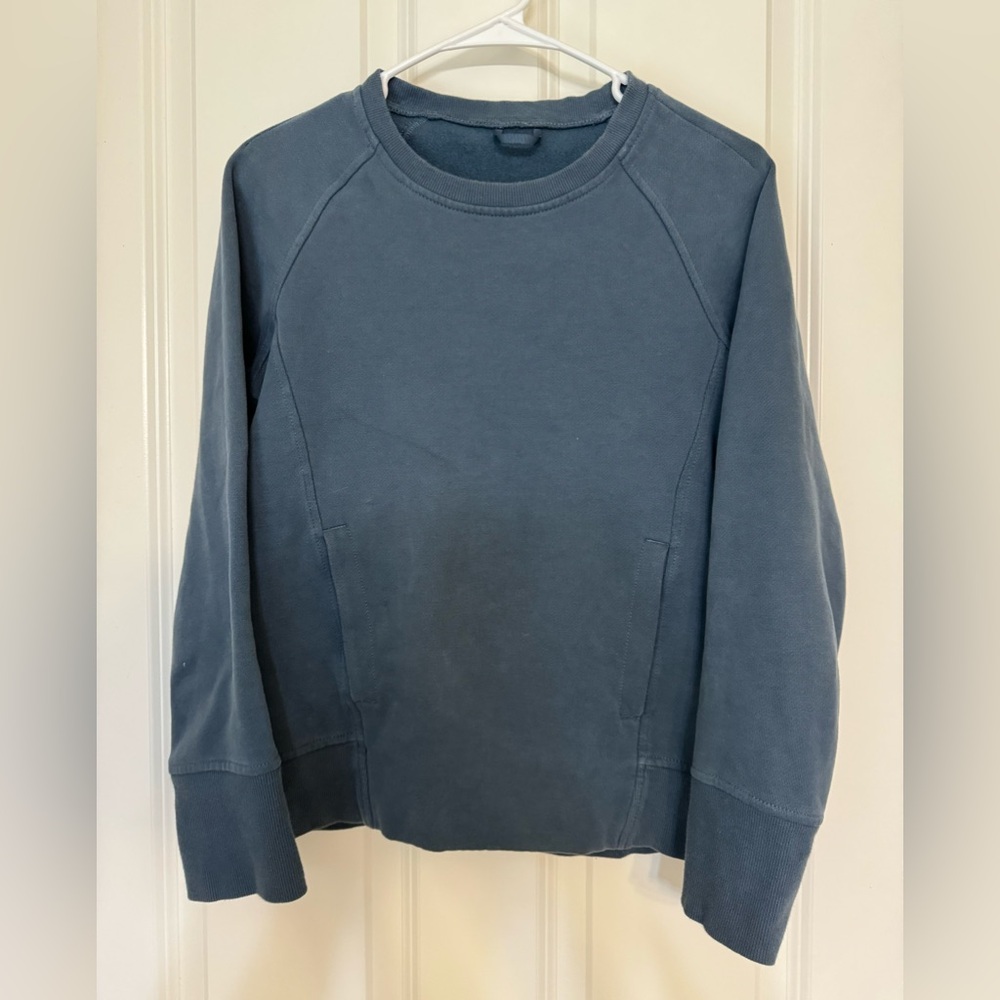 Lululemon Pullover Sweatshirt in Dusty/Slate Blue Color, Size 4